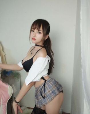 女性